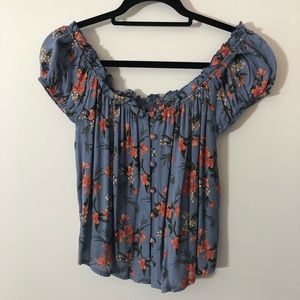 american eagle blue floral top